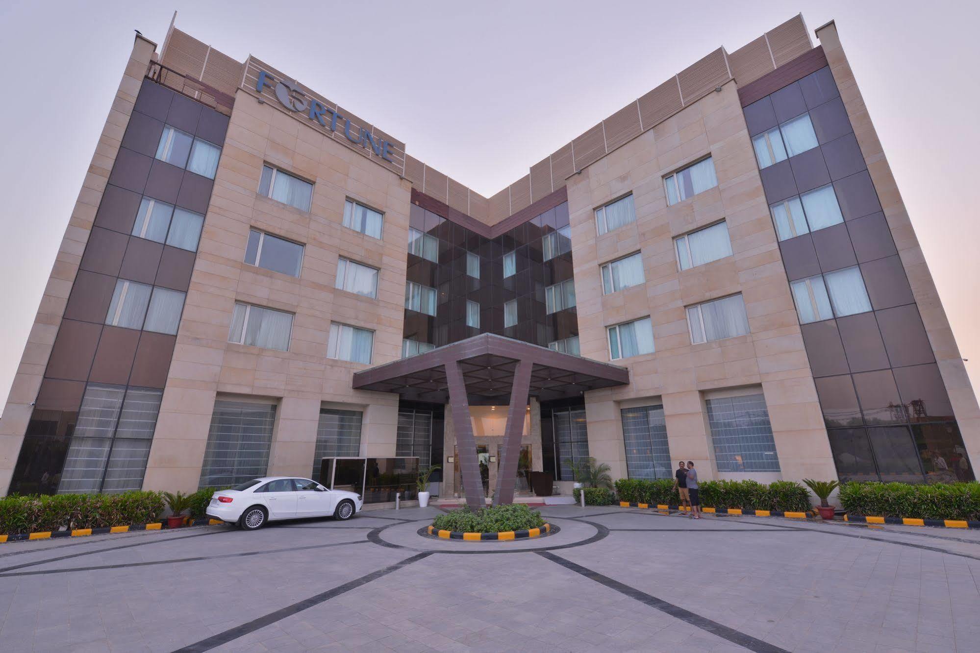 Fortune Park Orange, Sidhrawali, Gurugram - Member Itc Hotels' Group Bhiwadi Extérieur photo